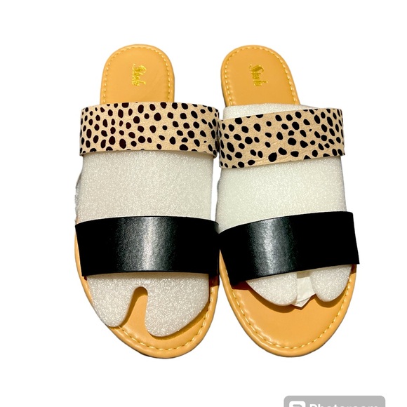 SHEIN Shoes - SHEIN double banded Slides 40/US 9.